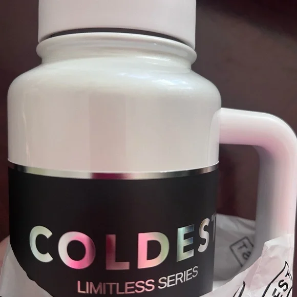 COLDEST Snow Reflections Limitless Bottle - Picture 2 of 6